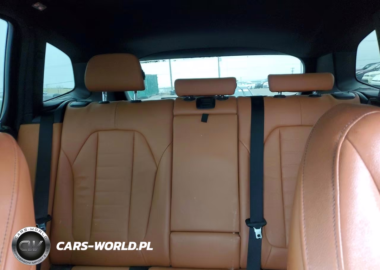 2019 BMW X3 3.0I VIN:5UXTR7C5XKLR48957 - 10