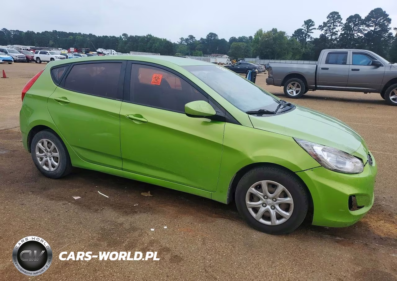 2013 Hyundai Accent Gs VIN:KMHCT5AE7DU129326 - 4