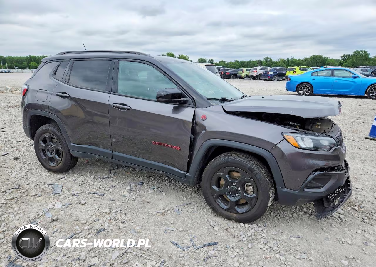 2023 Jeep Compass Trailhawk VIN:3C4NJDDN7PT528003 - 4