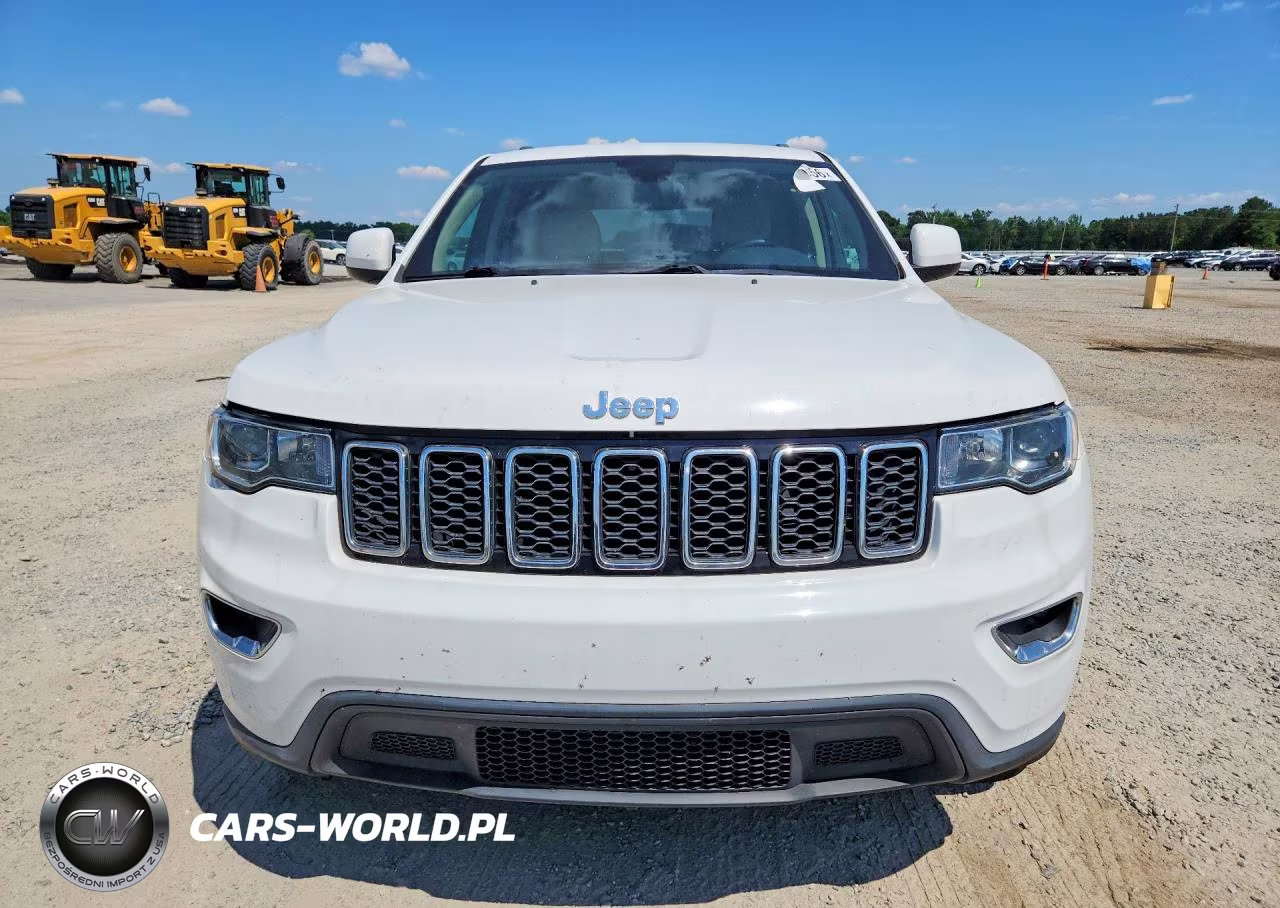 2019 Jeep Grand Cherokee Laredo VIN:1C4RJEAG4KC573482 - 5