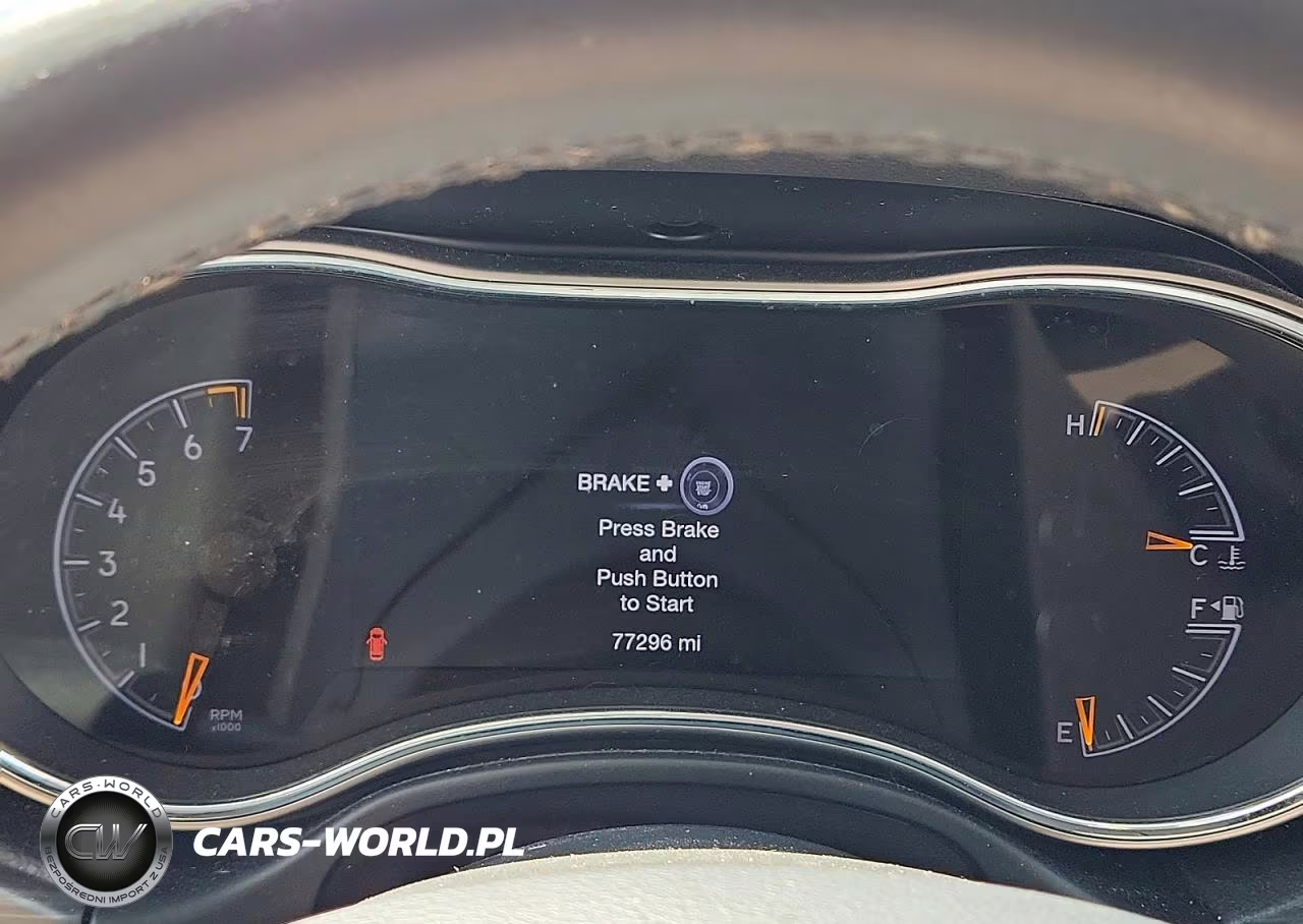 2019 Jeep Grand Cherokee Laredo VIN:1C4RJEAG4KC573482 - 9