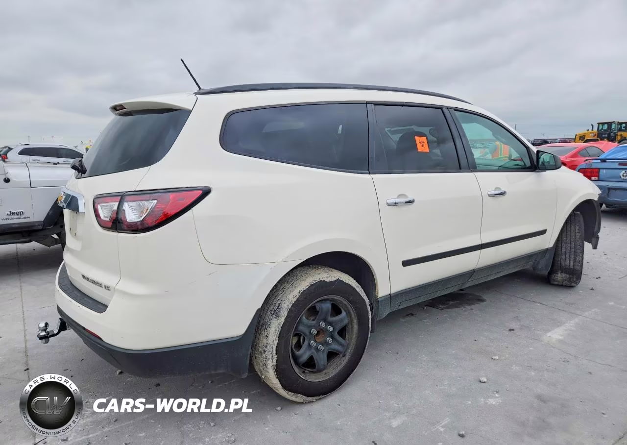2015 Chevrolet Traverse Ls VIN:1GNKRFKD8FJ104165 - 3