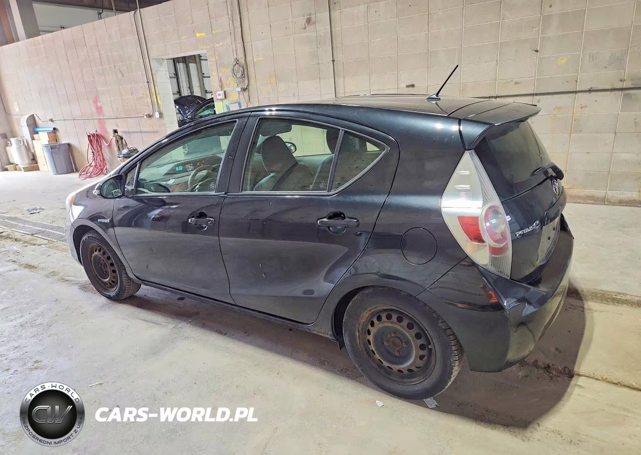 2013 Toyota Prius C Two VIN:JTDKDTB36D1536988 - 2