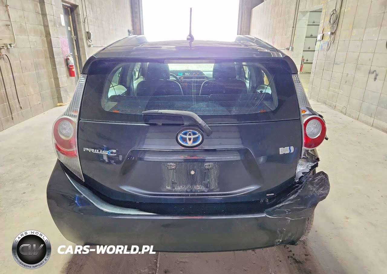 2013 Toyota Prius C Two VIN:JTDKDTB36D1536988 - 6