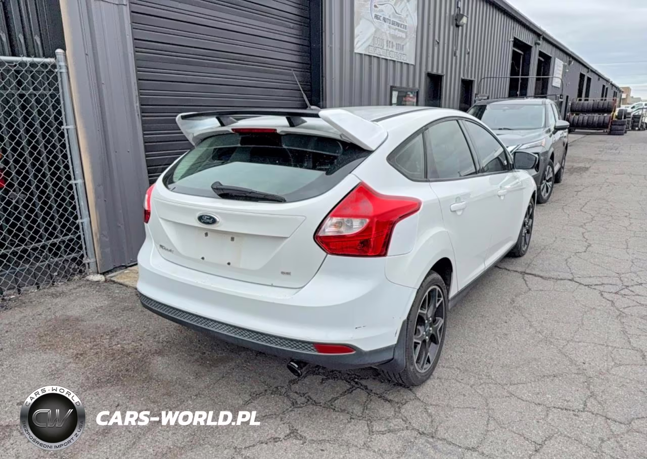 2012 Ford Focus Se VIN:1FAHP3K24CL295305 - 4