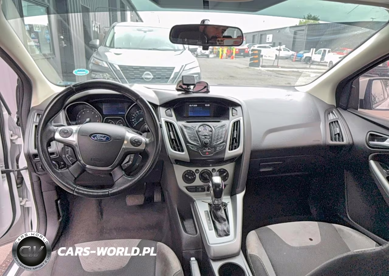2012 Ford Focus Se VIN:1FAHP3K24CL295305 - 9