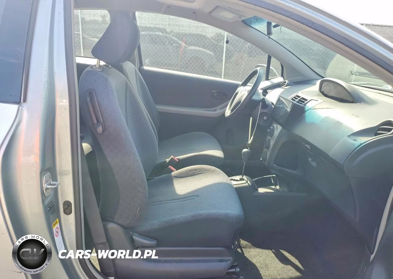 2010 Toyota Yaris Base VIN:JTDJT4K32A5296525 - 10