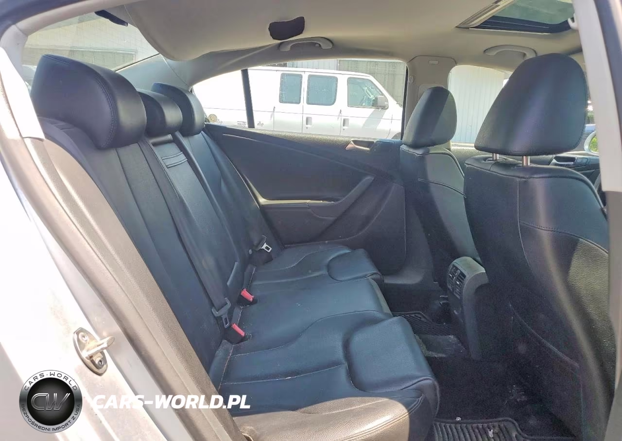 2010 Volkswagen Passat Komfort VIN:WVWJM7AN7AE099710 - 10