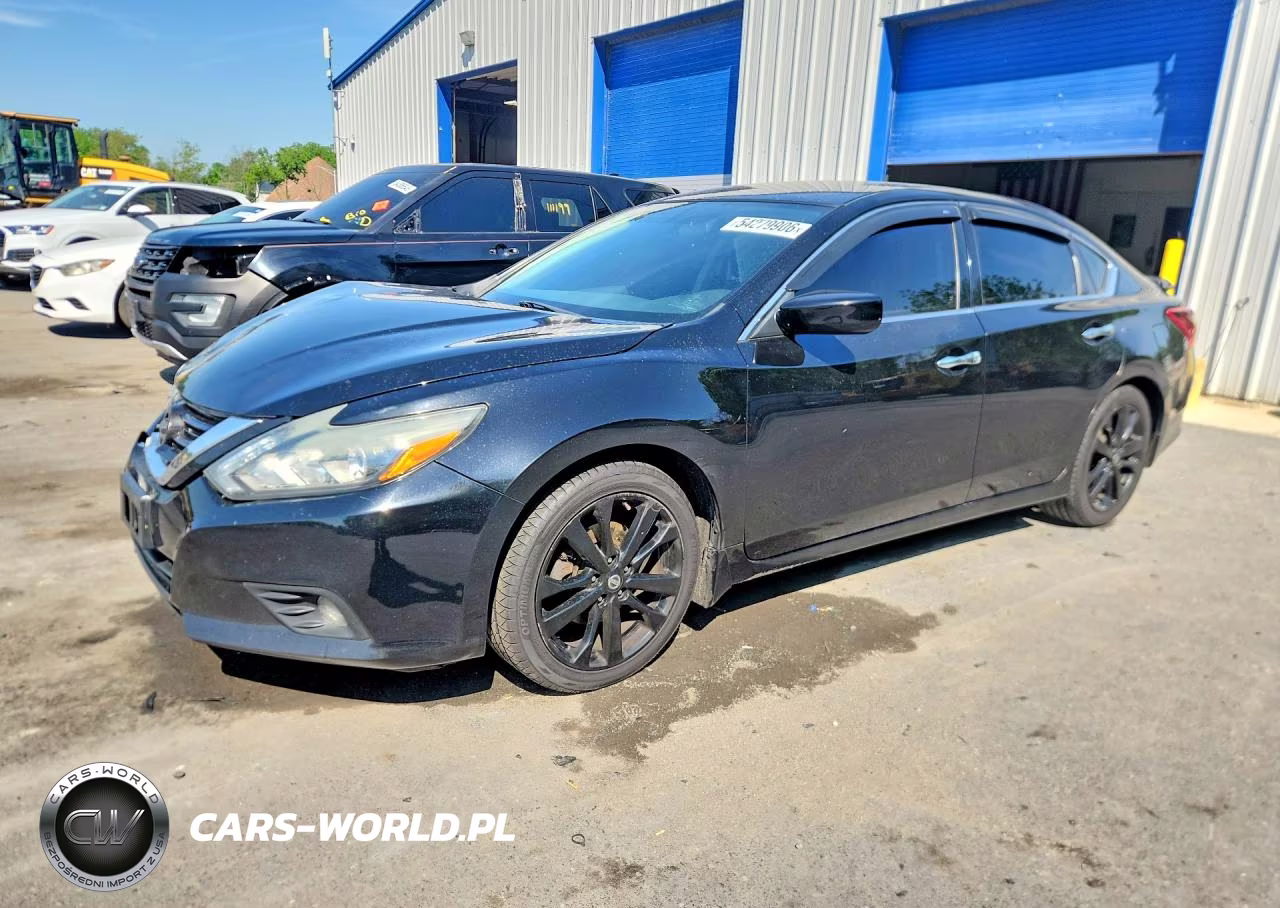 2017 Nissan Altima 2.5 Sr – zdjęcie 1 z 12