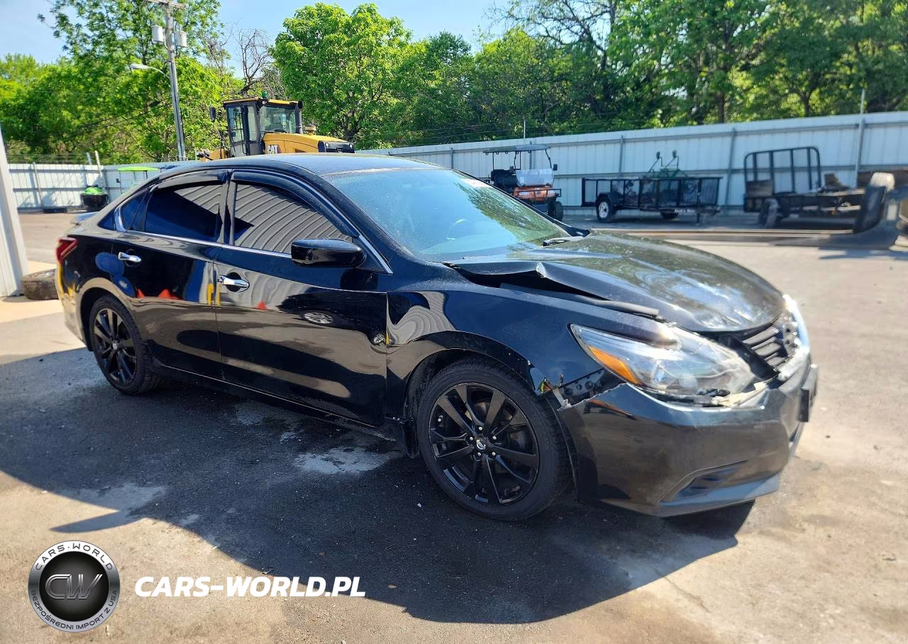 2017 Nissan Altima 2.5 Sr VIN:1N4AL3AP3HC287388 - 4