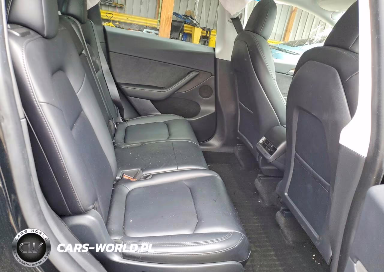 2022 Tesla Model Y VIN:7SAYGAEE5NF541372 - 10