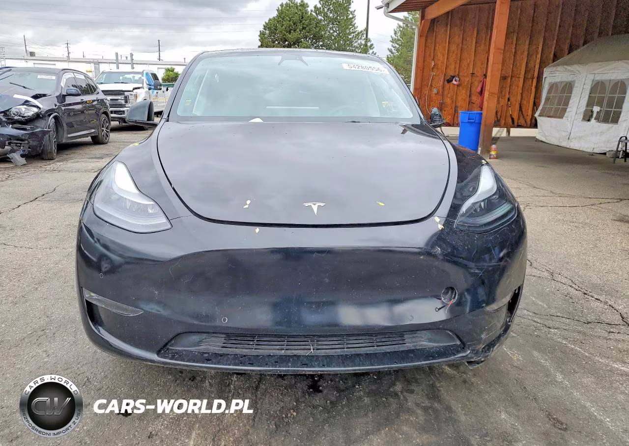 2022 Tesla Model Y VIN:7SAYGAEE5NF541372 - 5