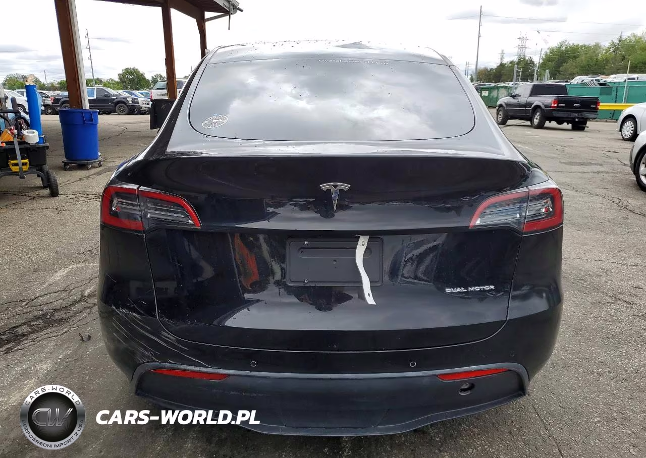 2022 Tesla Model Y VIN:7SAYGAEE5NF541372 - 6