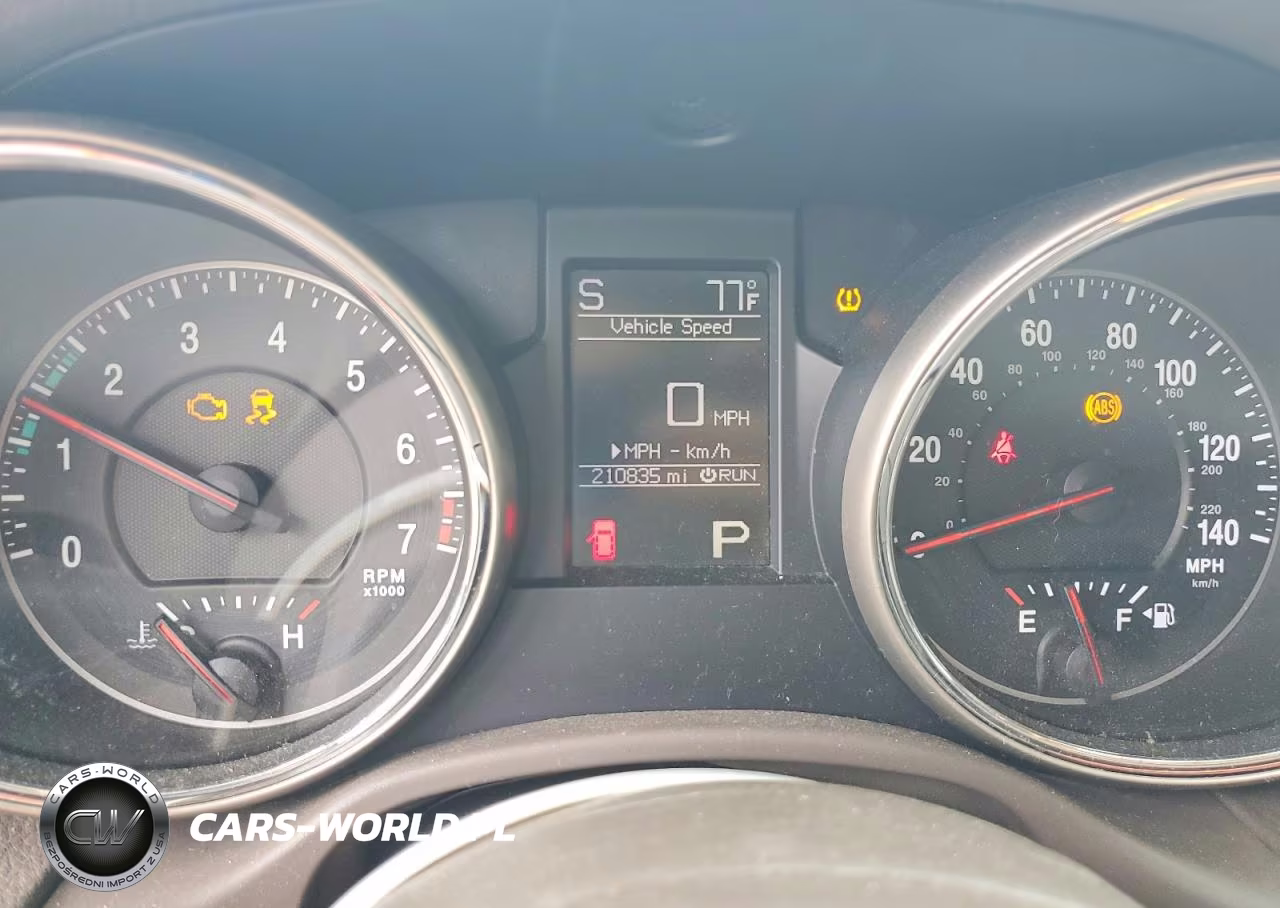 2011 Jeep Grand Cherokee Laredo VIN:1J4RR4GG9BC545794 - 9