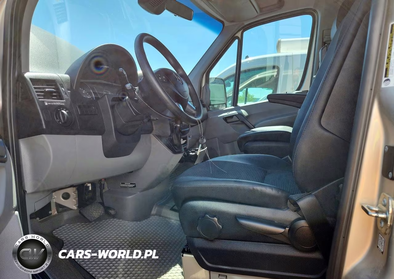 2015 Mercedes-Benz Sprinter 2500 VIN:WD4PE7DC2FP172288 - 7
