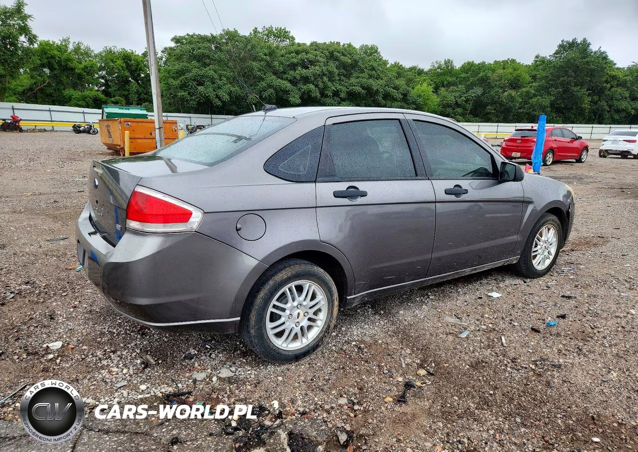 2009 Ford Focus Se VIN:1FAHP35N39W227414 - 3