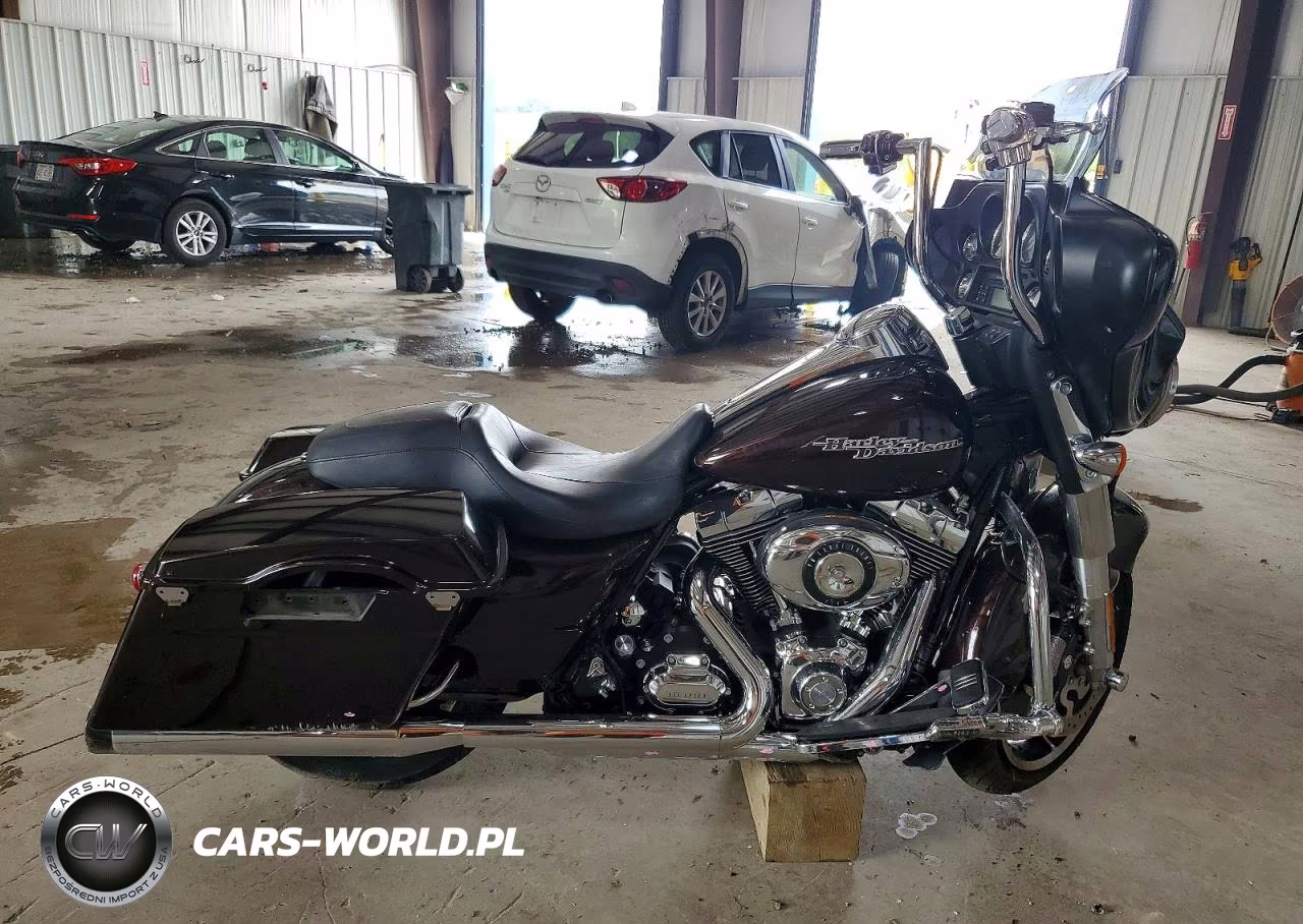 2011 Harley-Davidson Flhx