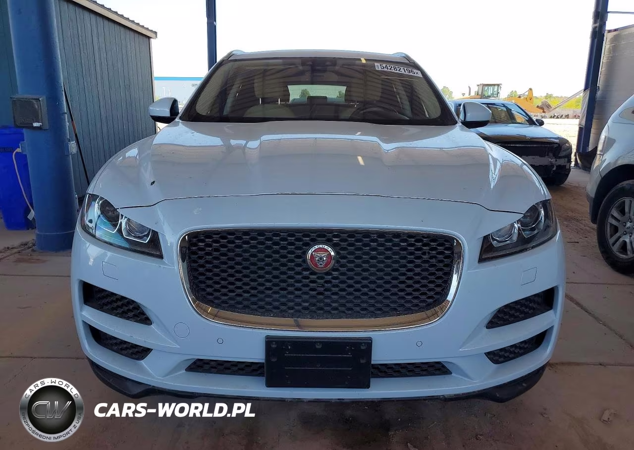 2018 Jaguar F-Pace Premium VIN:SADCJ2FX3JA250472 - 5