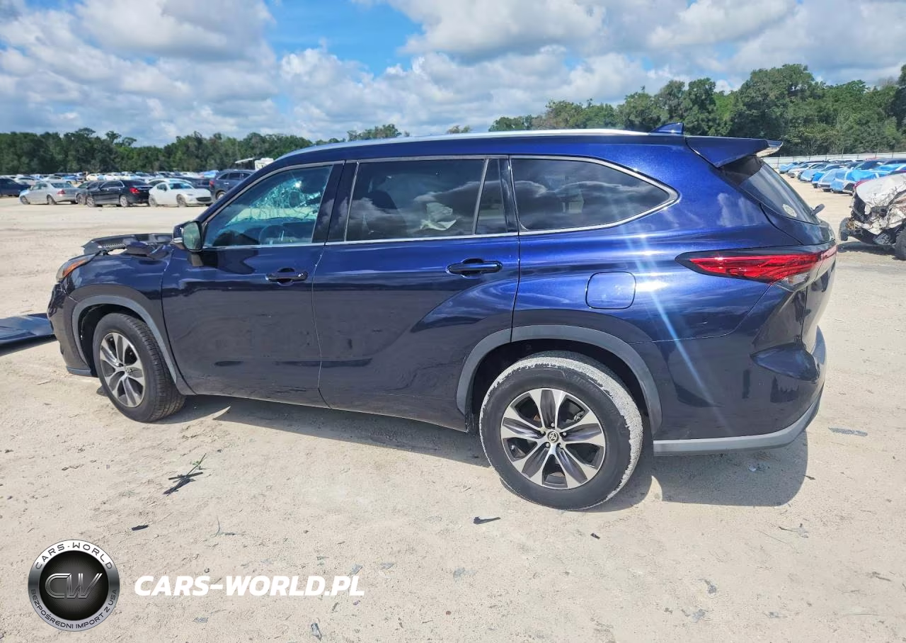 2021 Toyota Highlander Xle VIN:5TDGZRAH4MS530343 - 2