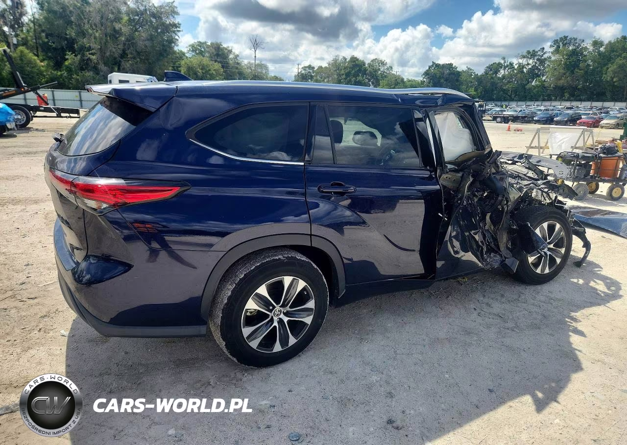2021 Toyota Highlander Xle VIN:5TDGZRAH4MS530343 - 3