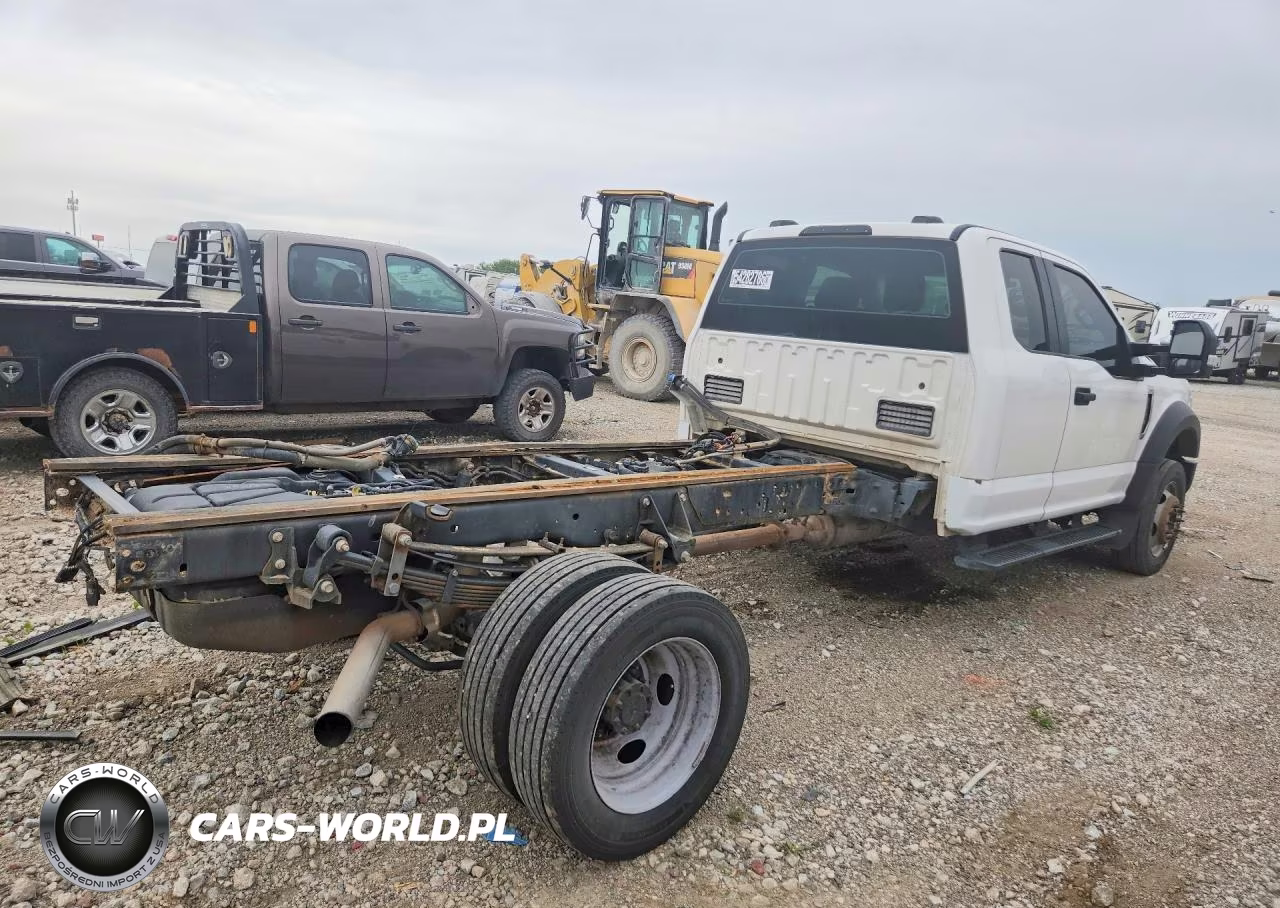 2020 Ford F550 Super Duty VIN:1FD0X5HT2LEE51165 - 3