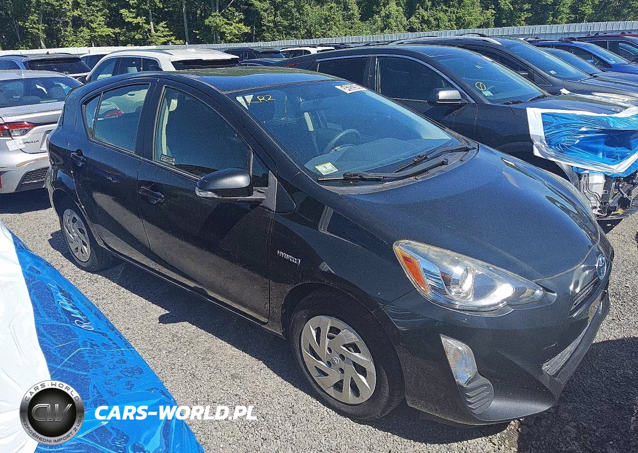 2016 Toyota Prius C Two VIN:JTDKDTB33G1122426 - 4