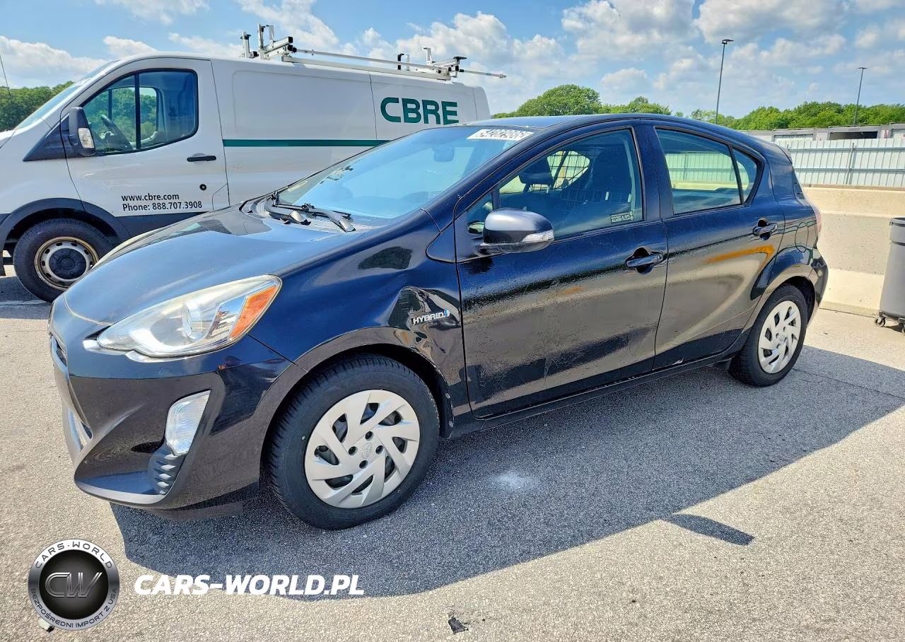 2016 Toyota Prius C Two