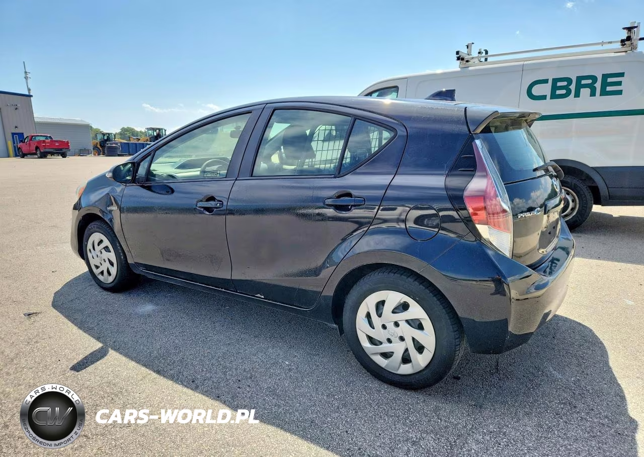 2016 Toyota Prius C Two VIN:JTDKDTB37G1121022 - 2