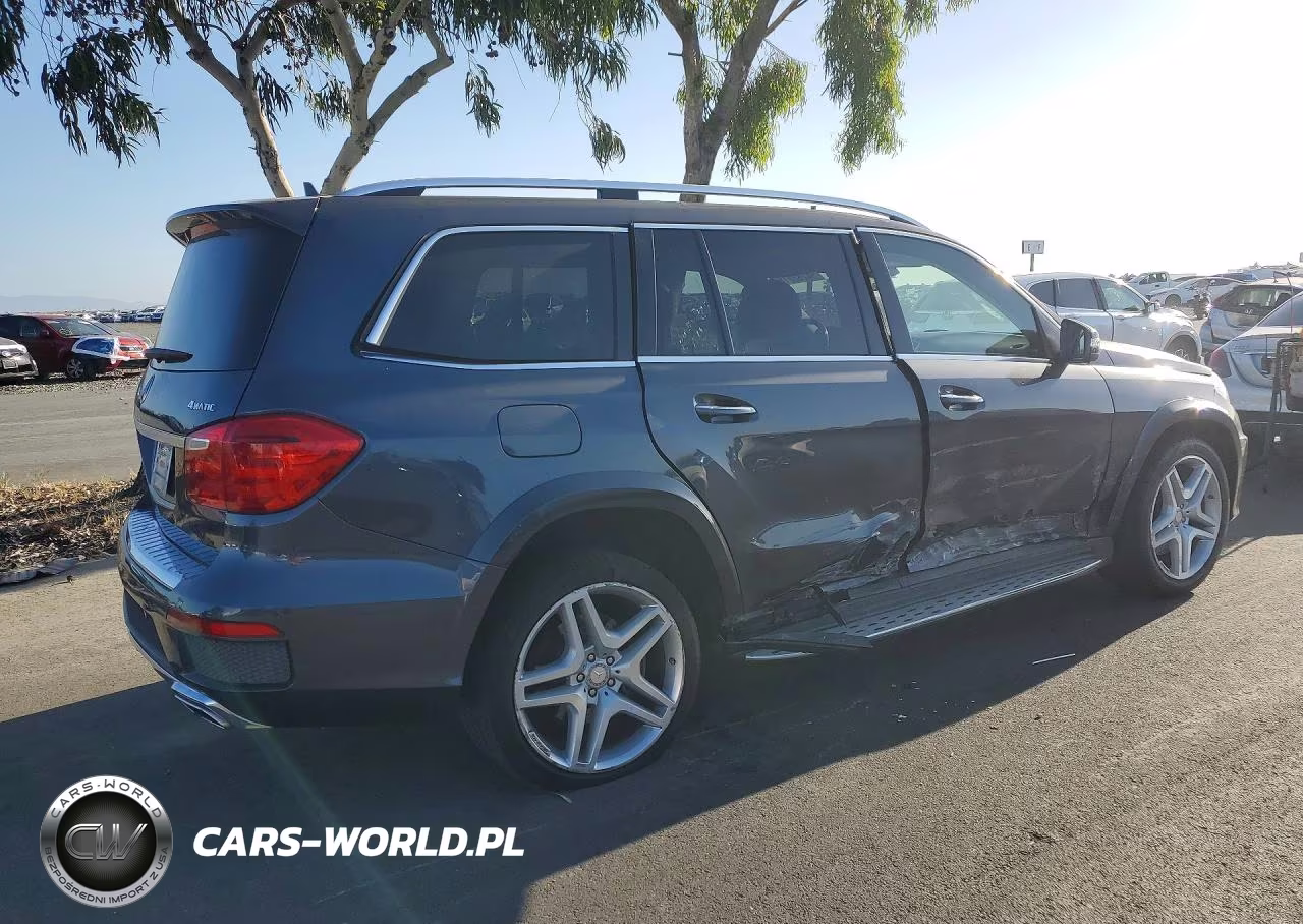 2013 Mercedes-Benz Gl 550 4Matic VIN:4JGDF7DE3DA128081 - 3