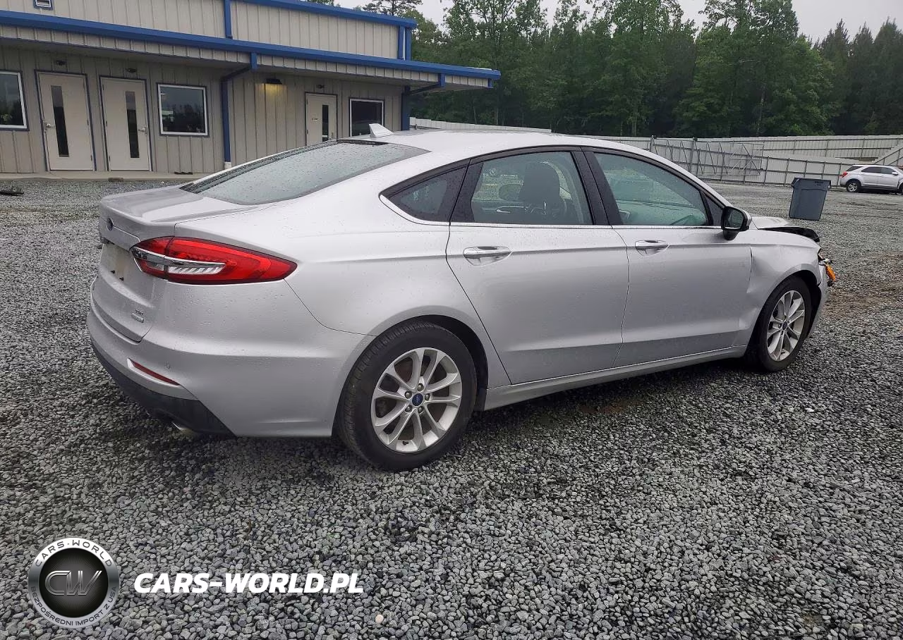 2019 Ford Fusion Se VIN:3FA6P0HD5KR229201 - 3