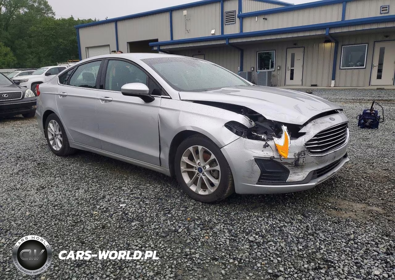 2019 Ford Fusion Se VIN:3FA6P0HD5KR229201 - 4