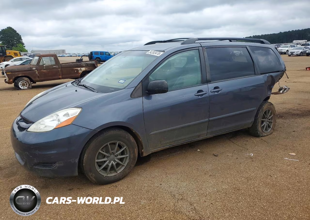 2009 Toyota Sienna Le 7-Passenger