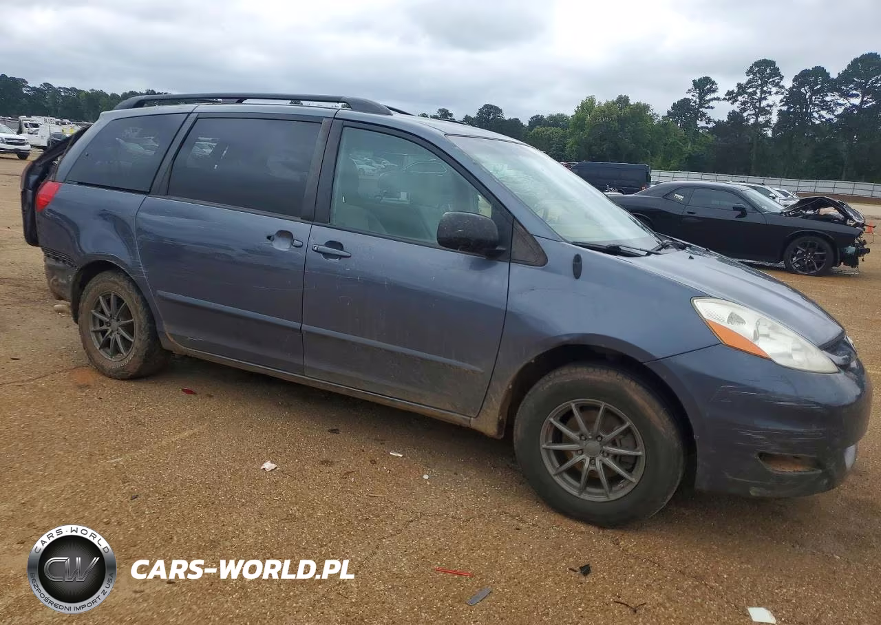2009 Toyota Sienna Le 7-Passenger VIN:5TDZK23C59S267678 - 4