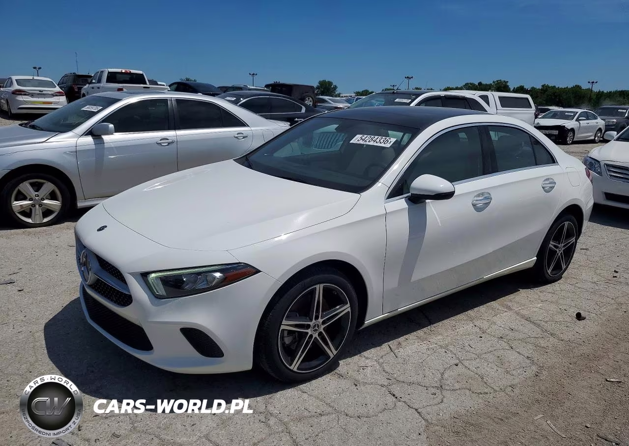 2020 Mercedes-Benz A 220 4Matic – zdjęcie 1 z 12