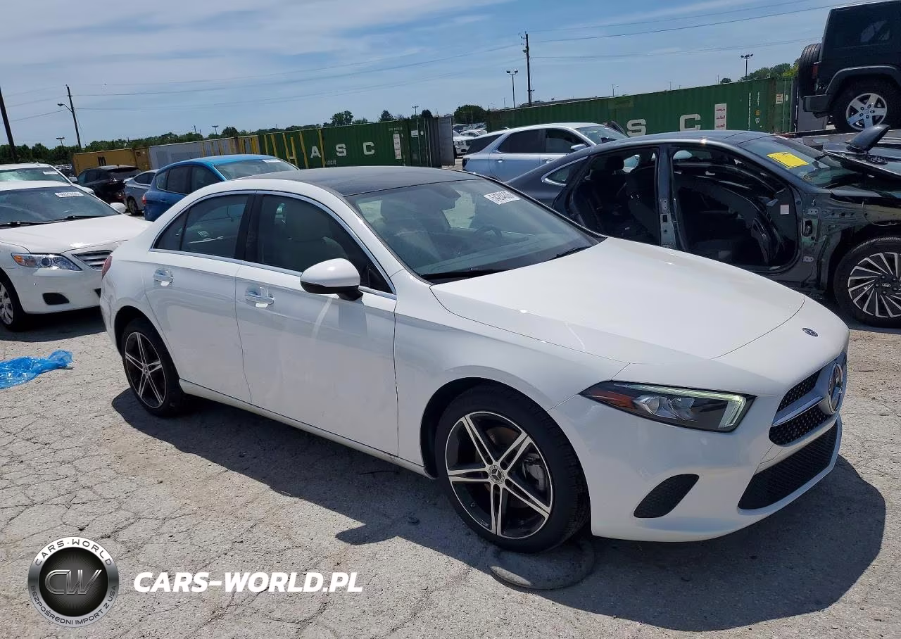 2020 Mercedes-Benz A 220 4Matic VIN:W1K3G4FB4LJ224126 - 4