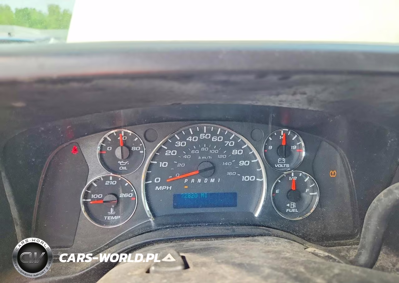 2014 Chevrolet Express G3500 VIN:1GCZGUCG2E1133296 - 9