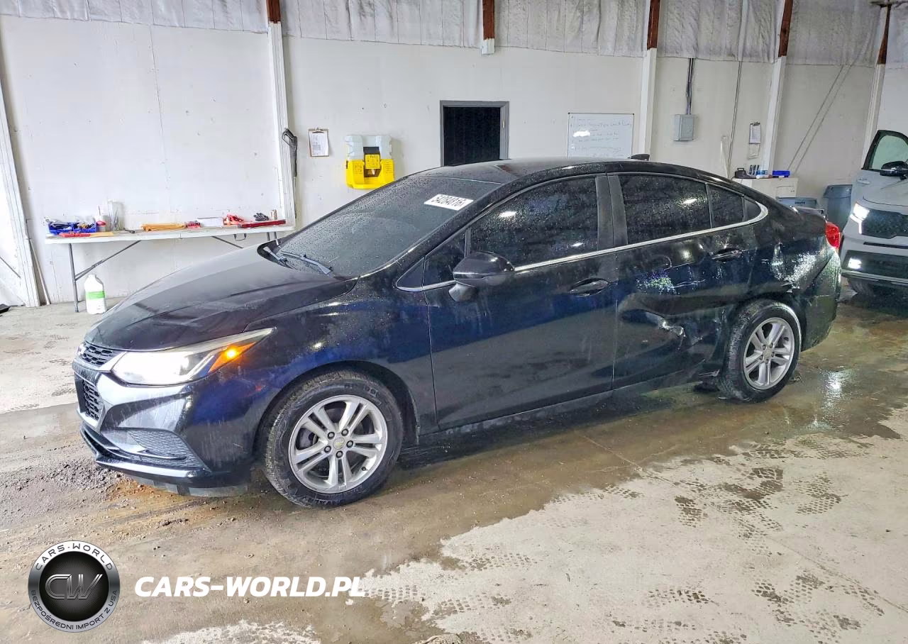2017 Chevrolet Cruze – zdjęcie 1 z 12