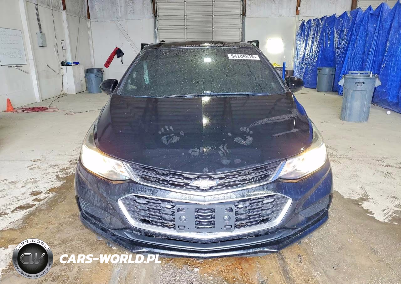 2017 Chevrolet Cruze VIN:1G1BE5SM7H7106030 - 5