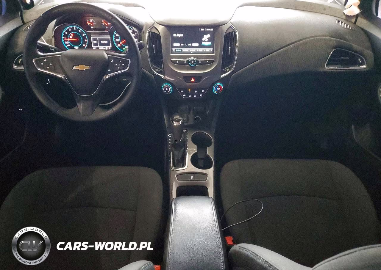 2017 Chevrolet Cruze VIN:1G1BE5SM7H7106030 - 8
