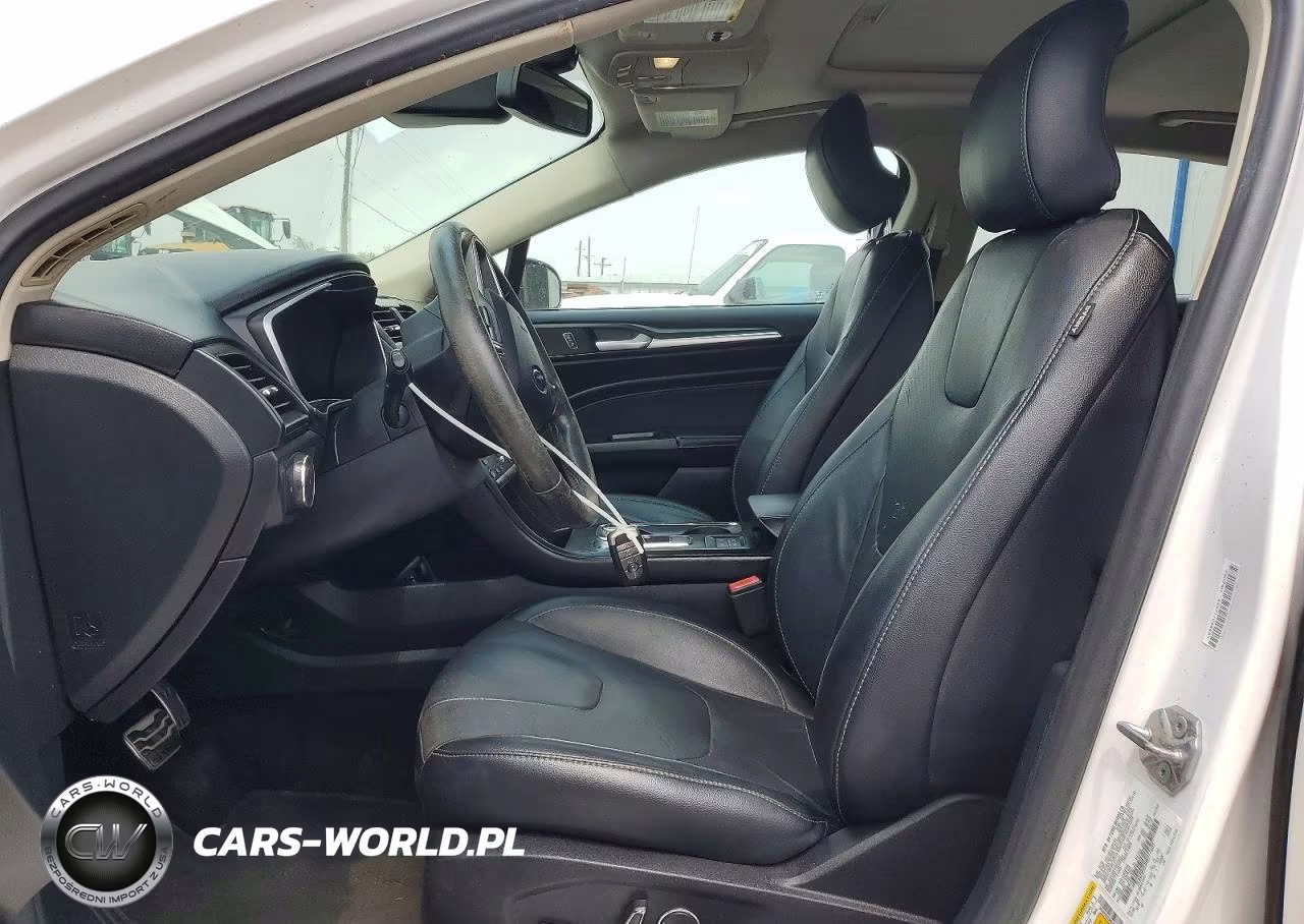 2017 Ford Fusion Titanium Phev VIN:3FA6P0SU3HR277605 - 7