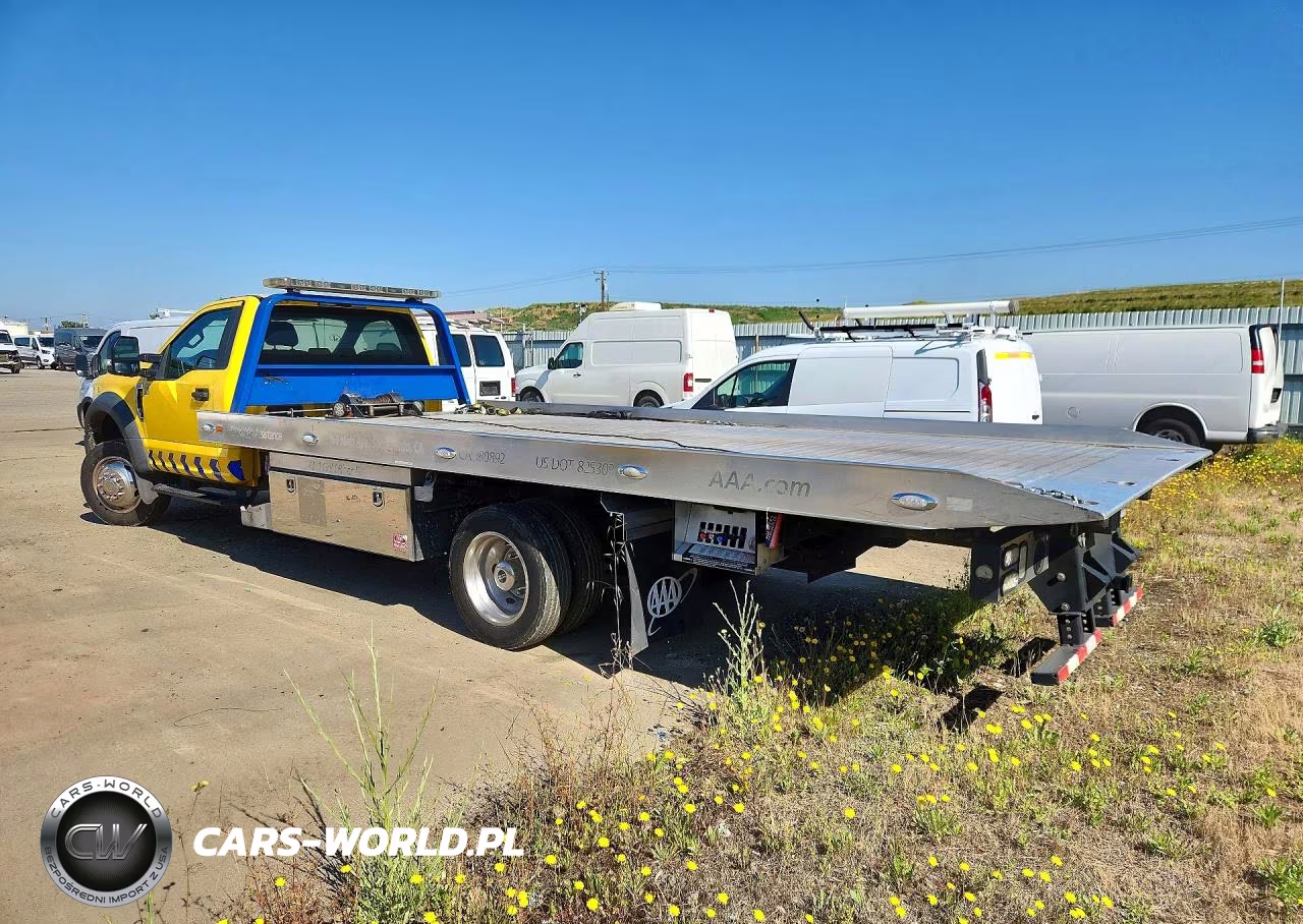 2019 Ford F550 Super Duty VIN:1FDUF5GY2KDA01683 - 2