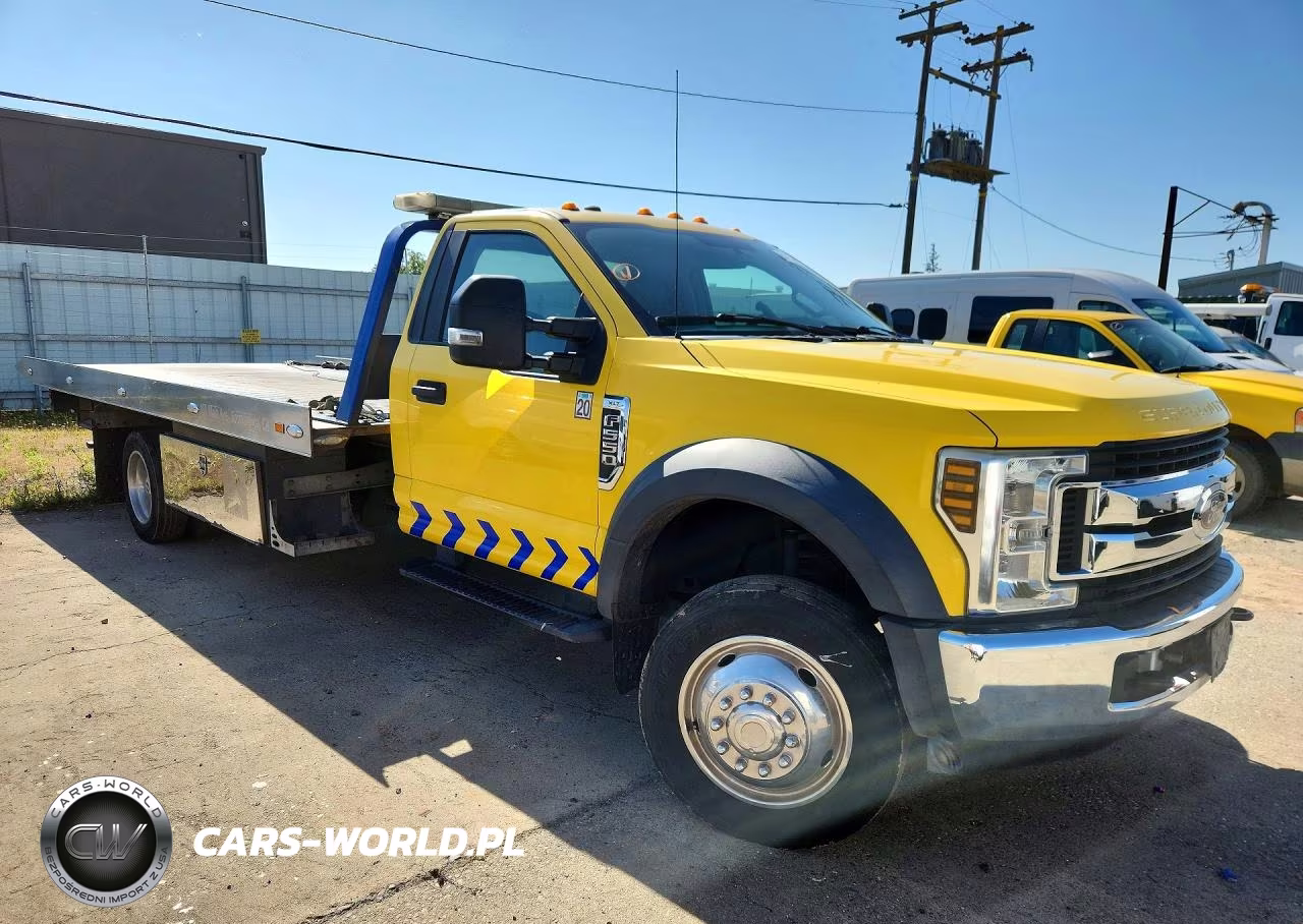 2019 Ford F550 Super Duty VIN:1FDUF5GY2KDA01683 - 4