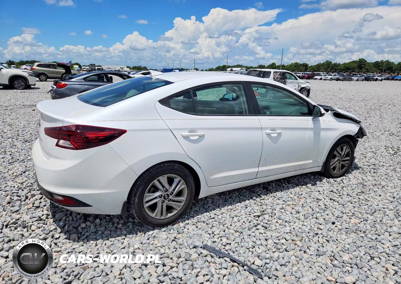 2020 Hyundai Elantra Sel VIN:5NPD84LF4LH545143 - 3