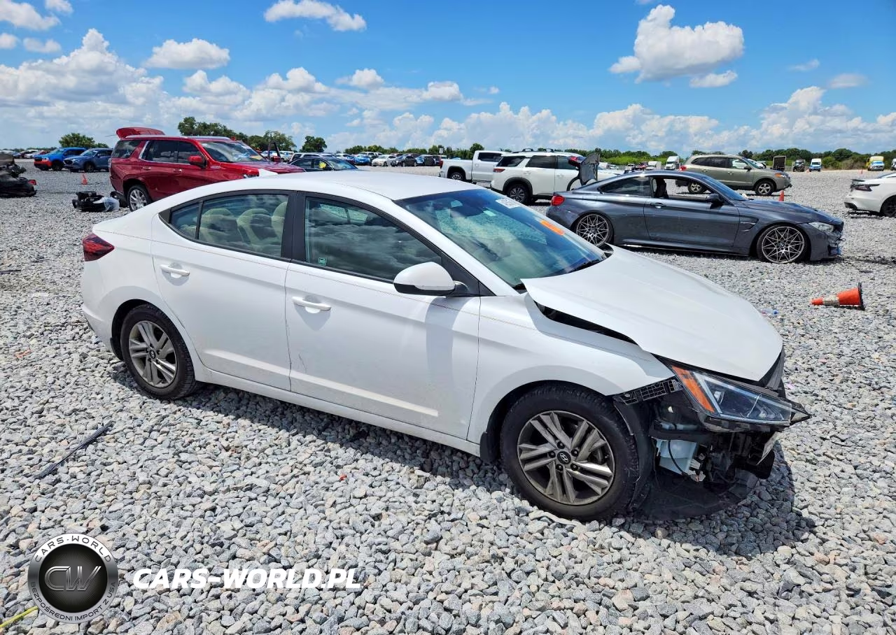 2020 Hyundai Elantra Sel VIN:5NPD84LF4LH545143 - 4