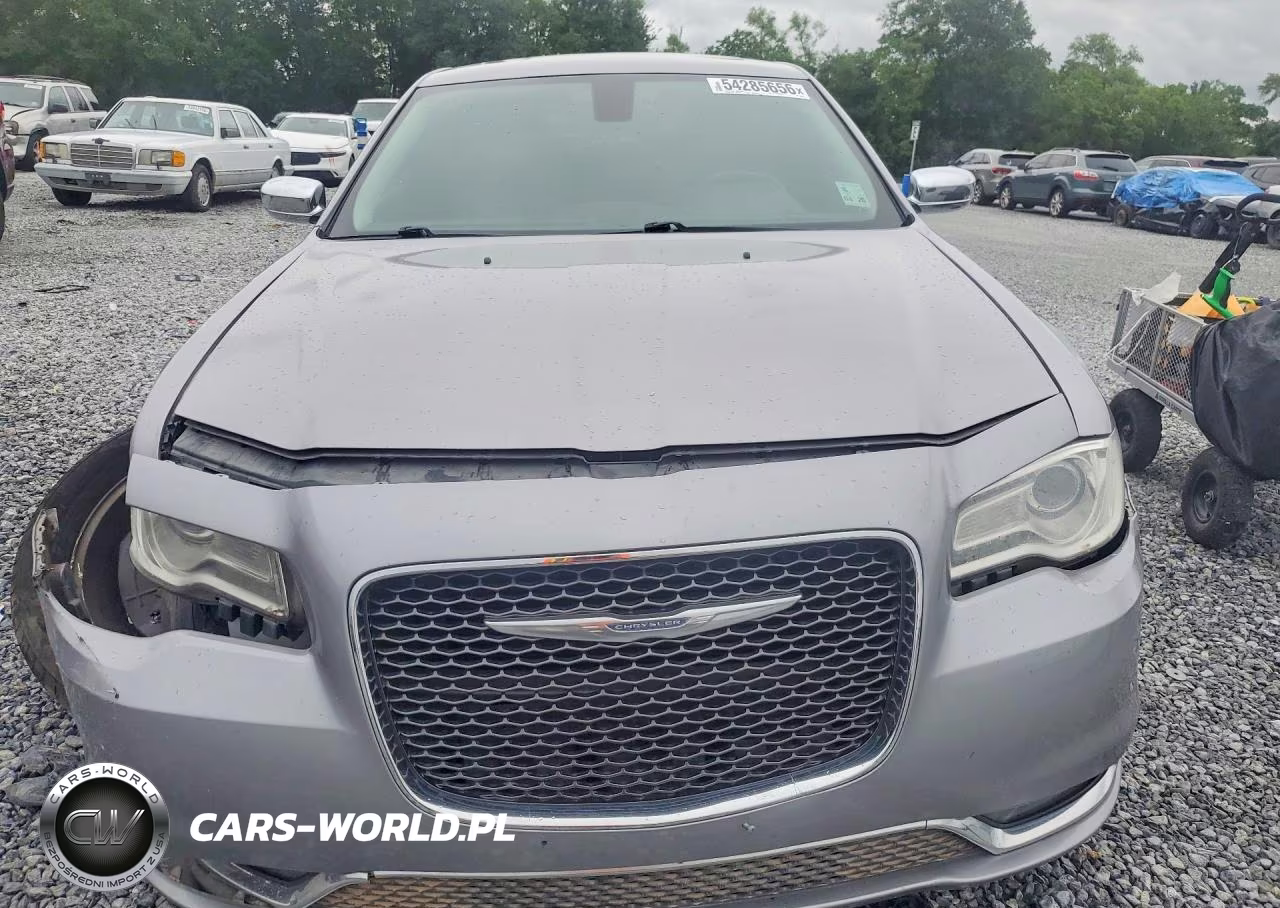2016 Chrysler 300C VIN:2C3CCAEG2GH286993 - 5