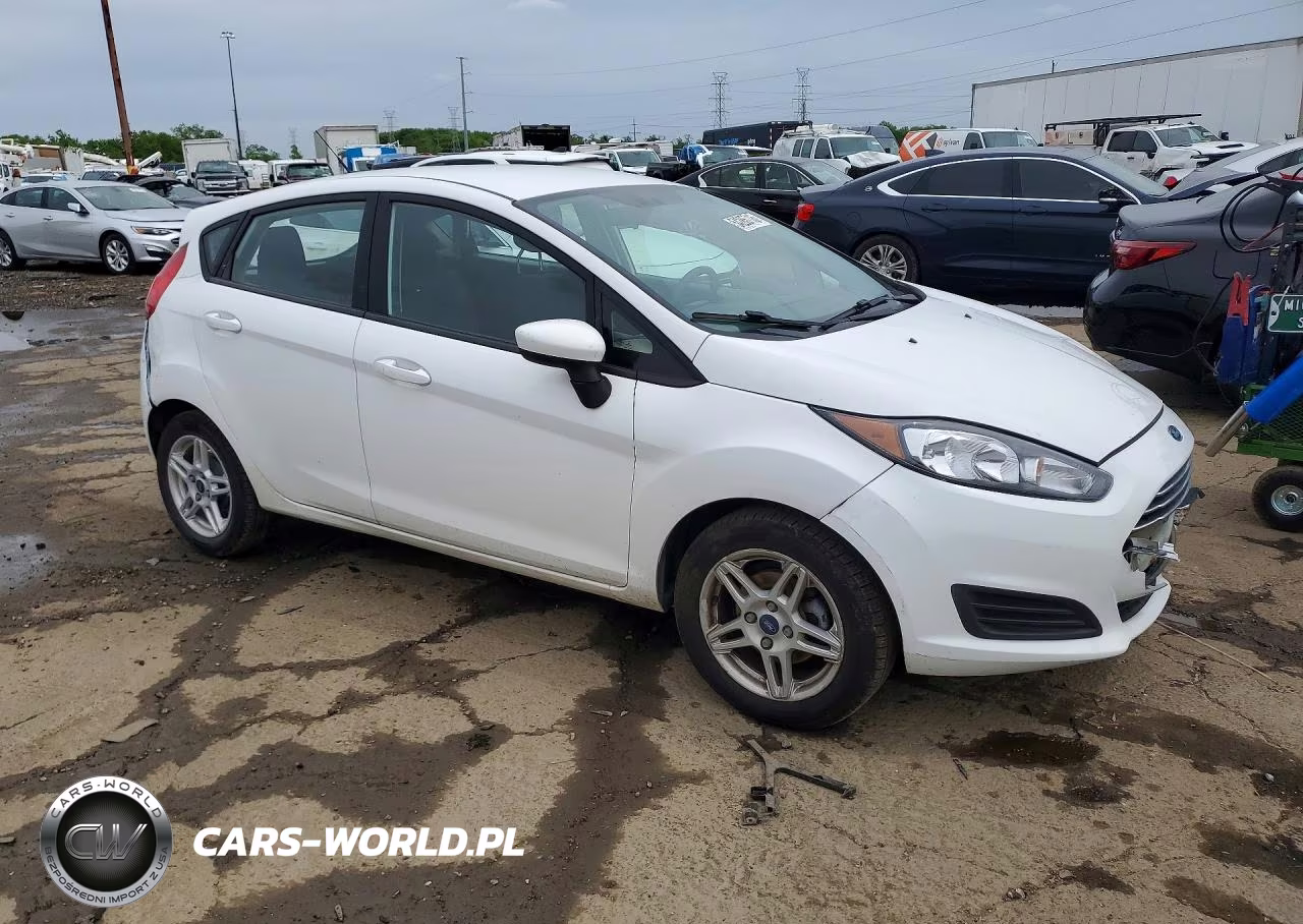 2018 Ford Fiesta Se VIN:3FADP4EJ2JM128220 - 4