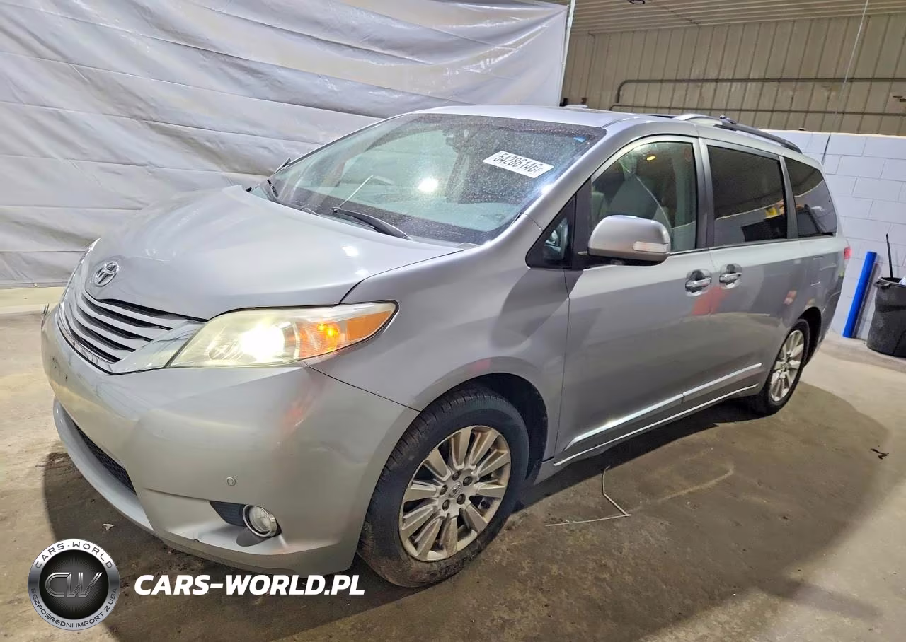 2013 Toyota Sienna Limited 7-Passenger