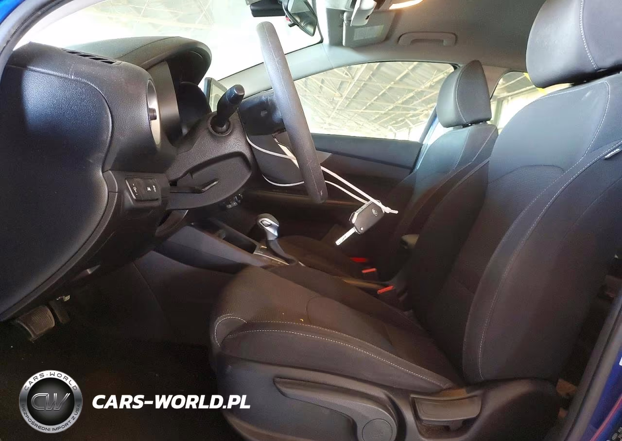 2019 Kia Forte Lxs VIN:3KPF24AD0KE043342 - 7