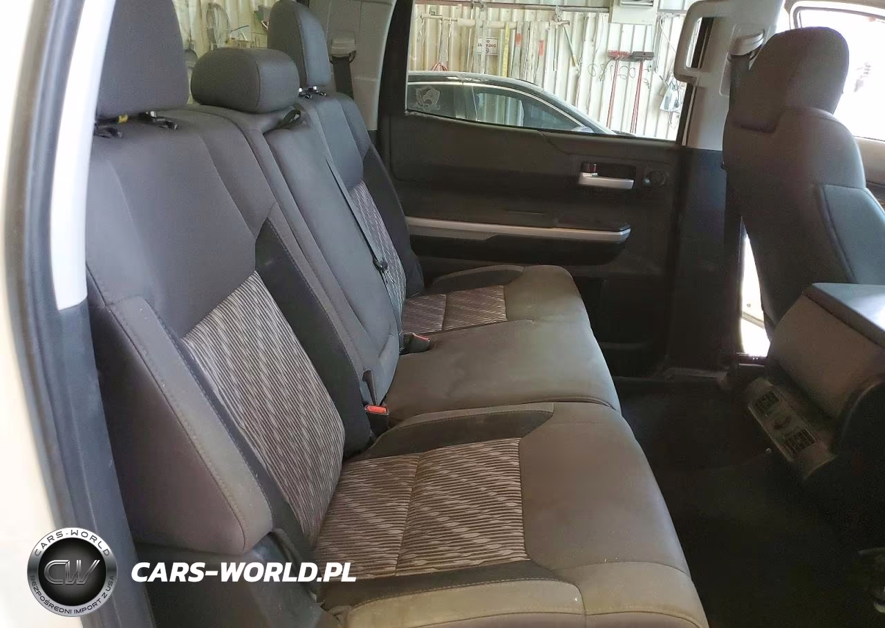 2018 Toyota Tundra Crewmax Sr5 VIN:5TFDM5F1XJX075848 - 10