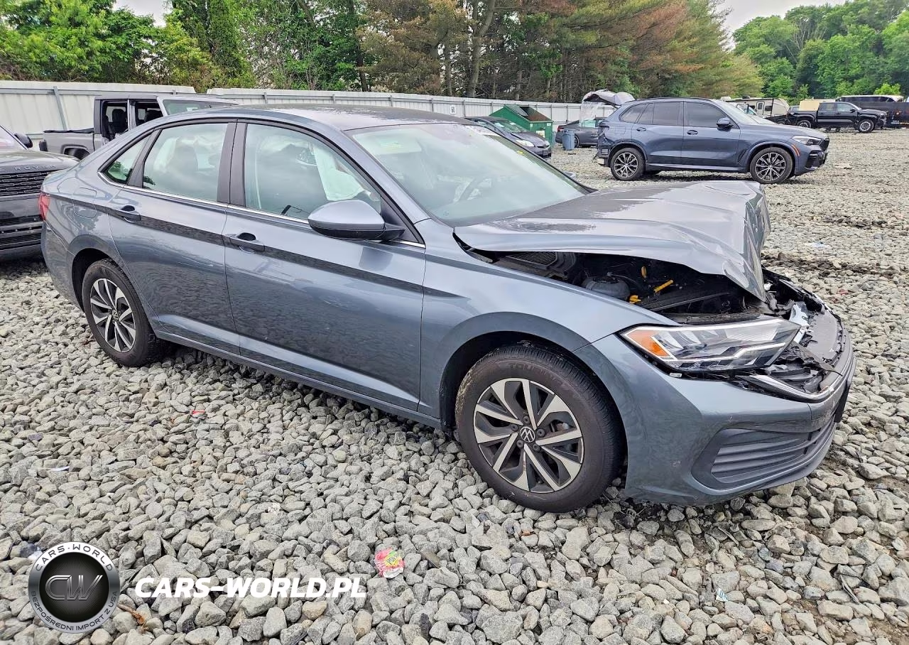 2024 Volkswagen Jetta S VIN:3VW5M7BU3RM090271 - 4
